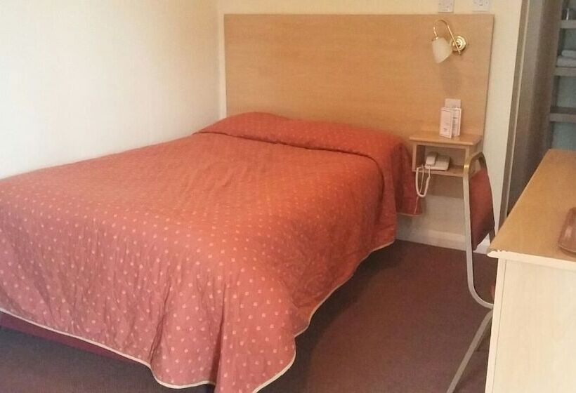 فندق Borough Arms