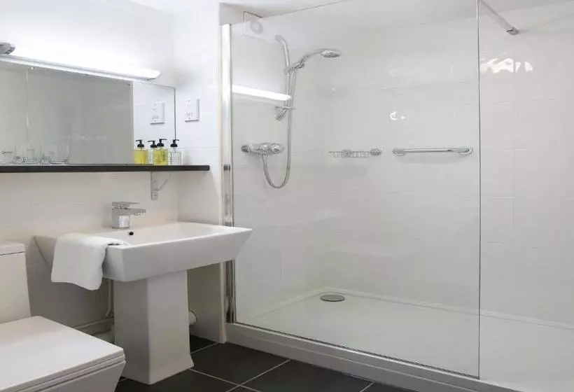 酒店 Charlton Kings