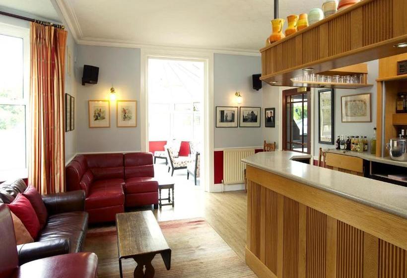 ホテル Charlton Kings