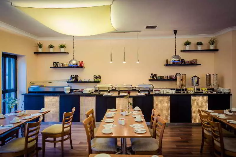 בית מלון כפרי Dublin Central Inn