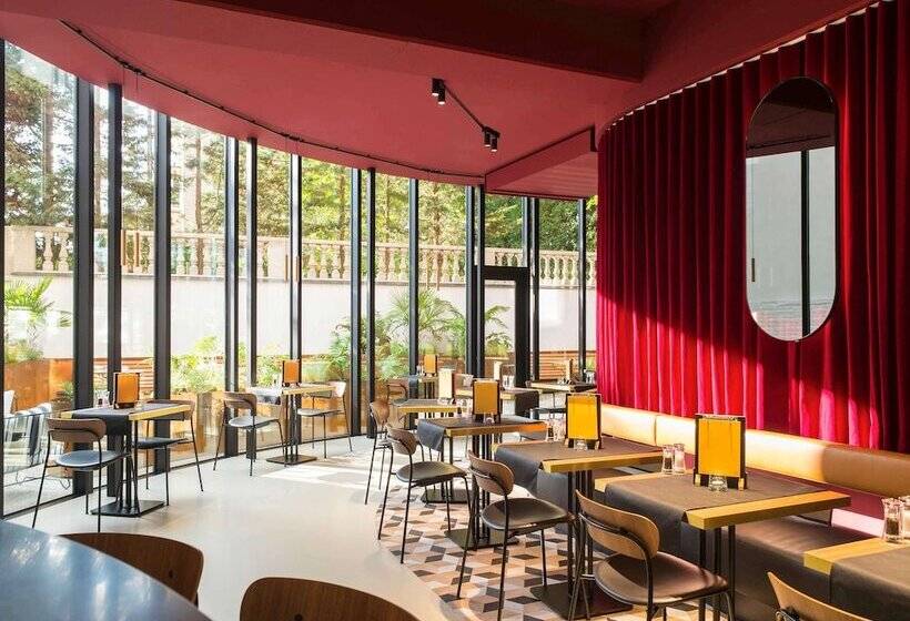 酒店 Ibis Brussels Centre Chatelain