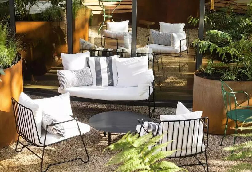 酒店 Ibis Brussels Centre Chatelain