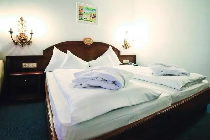 Отель Mountains