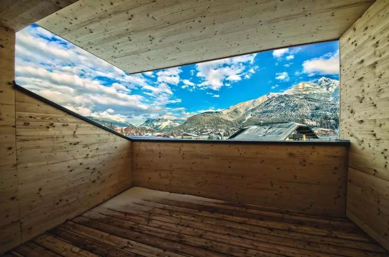 Отель Mountains