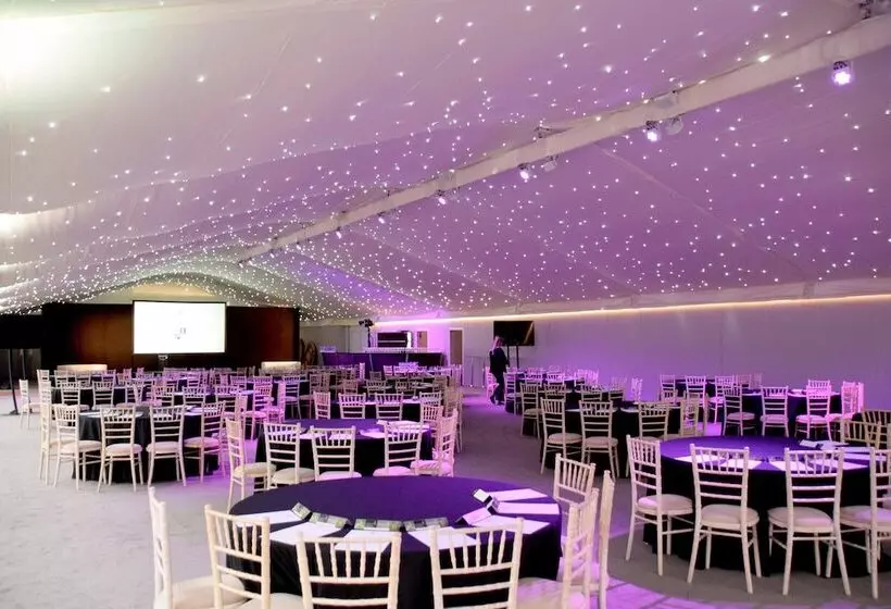 酒店 Nunsmere Hall