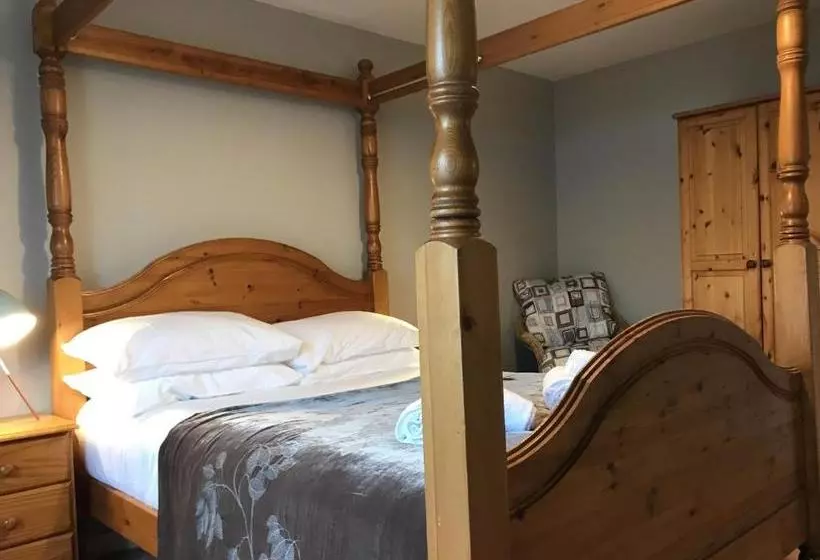 ホテル Cornish Arms Inn Port Isaac 2 Miles