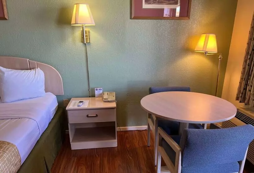 호텔 Travelodge By Wyndham Holbrook