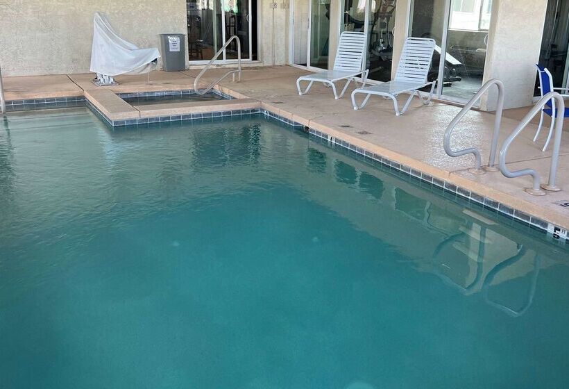 בית מלון כפרי Travelodge By Wyndham Holbrook