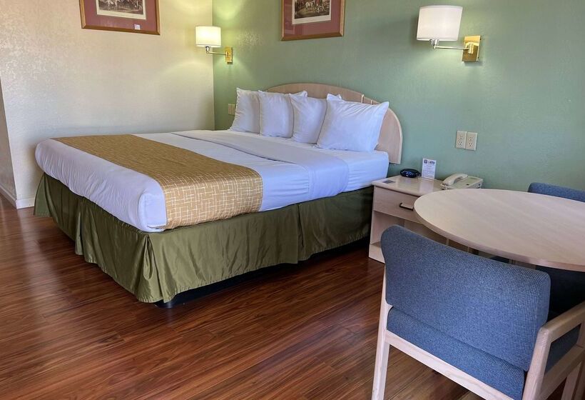 בית מלון כפרי Travelodge By Wyndham Holbrook