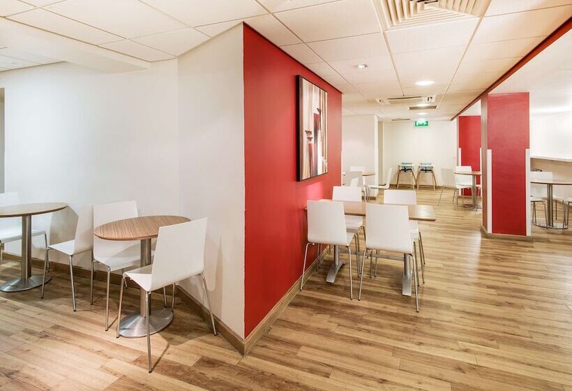 호텔 Travelodge Edinburgh Learmonth