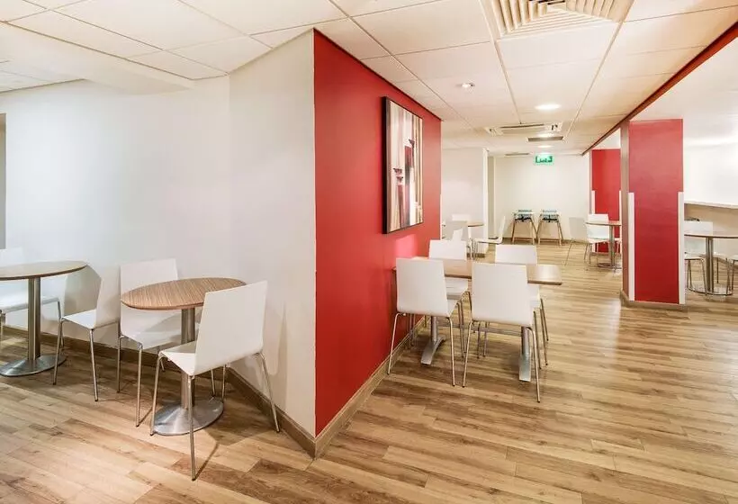 호텔 Travelodge Edinburgh Learmonth