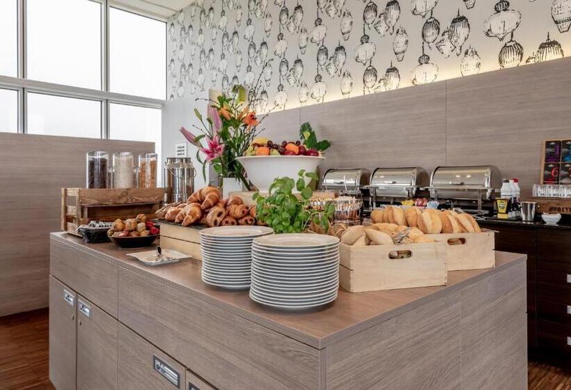 Garner Hotel Berlin - Spandau