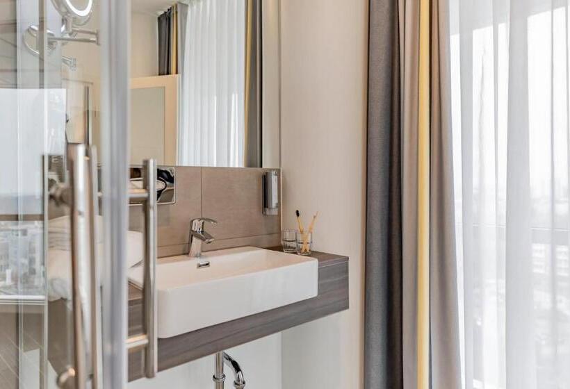 Garner Hotel Berlin - Spandau