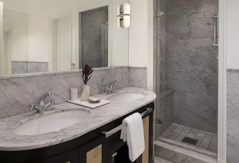 Hotel Cape Grace, A Fairmont Managed