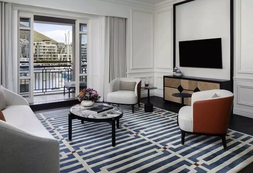 Hotel Cape Grace, A Fairmont Managed