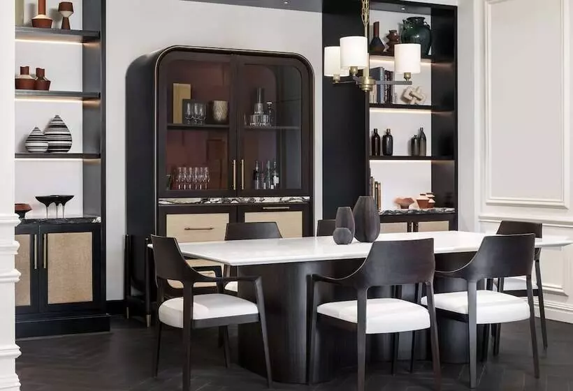 Hotel Cape Grace, A Fairmont Managed