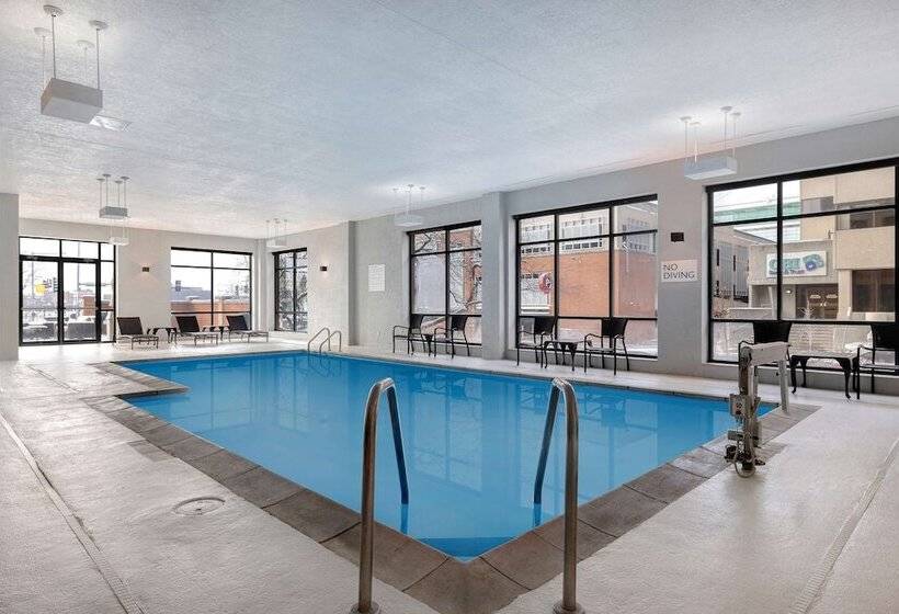 Otel Doubletree By Hilton Davenport