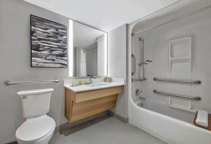 Otel Doubletree By Hilton Davenport