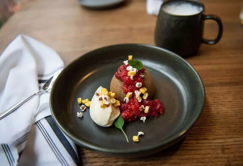 هتل Theo New Orleans, Tapestry Collection By Hilton