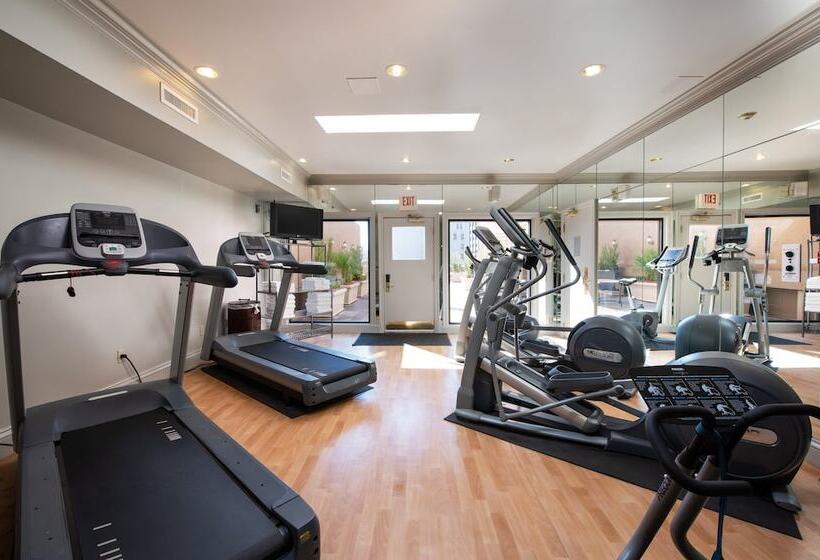 Szálloda Theo New Orleans, Tapestry Collection By Hilton