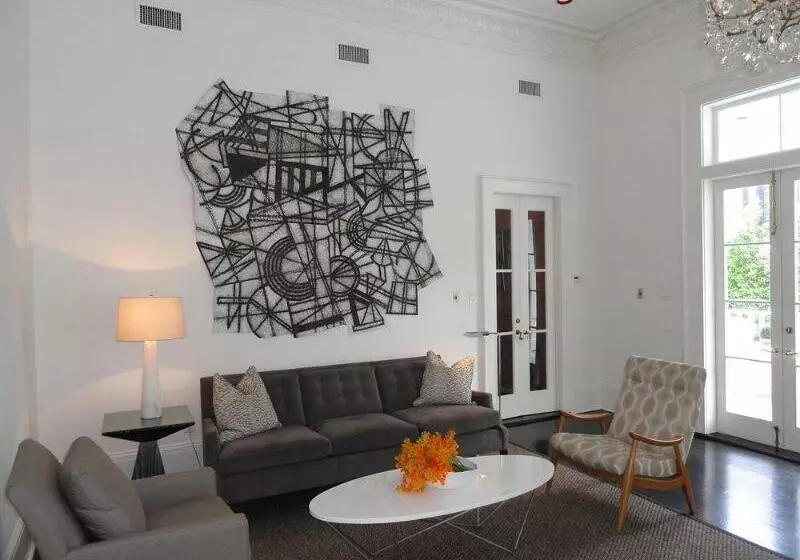 Отель Melrose Mansion