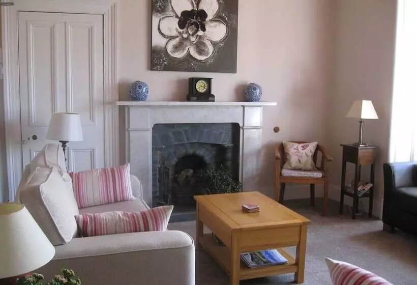 Shaftesbury Hotel Dundee