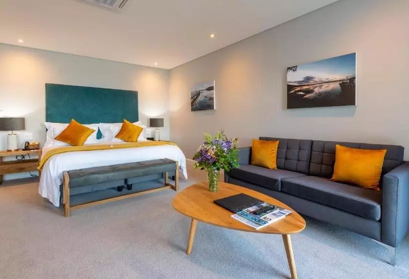 בית מלון כפרי St James Of Knysna