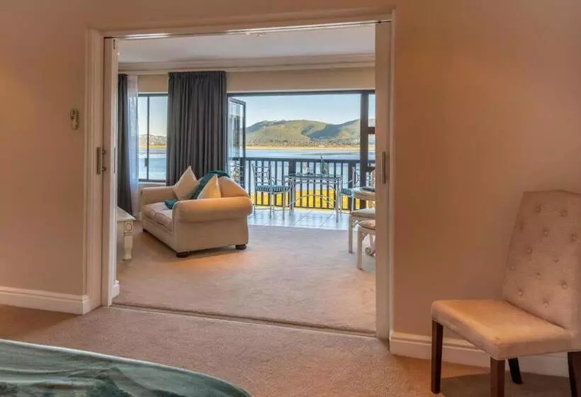 בית מלון כפרי St James Of Knysna