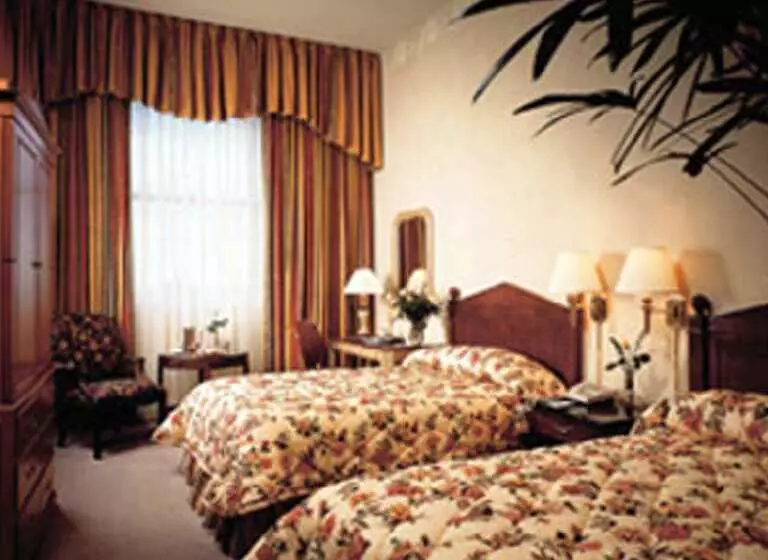 호텔 The Roosevelt New Orleans  A Waldorf Astoria