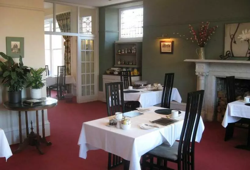 Shaftesbury Hotel Dundee