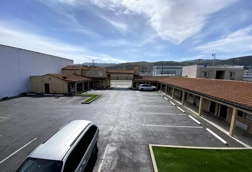 هتل Bridgepoint Inn Daly City