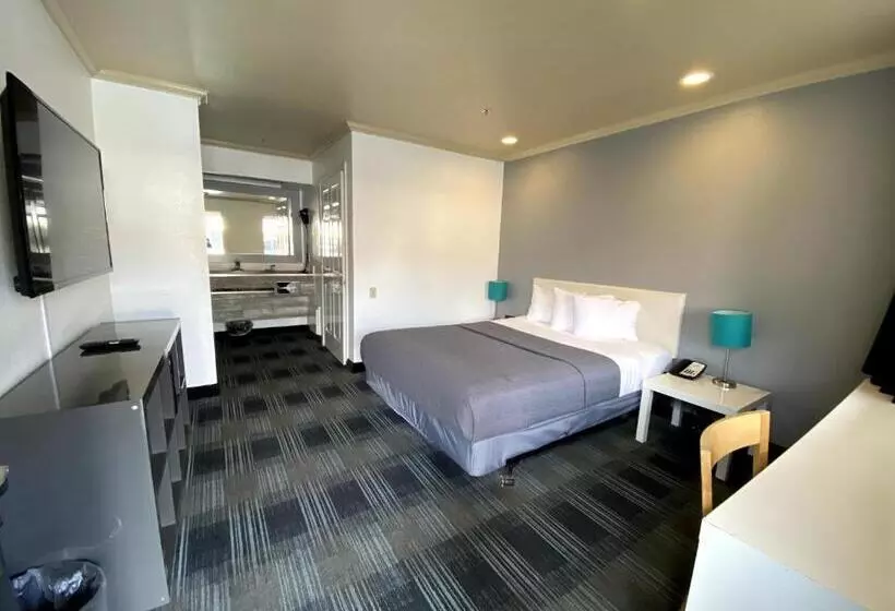 هتل Bridgepoint Inn Daly City