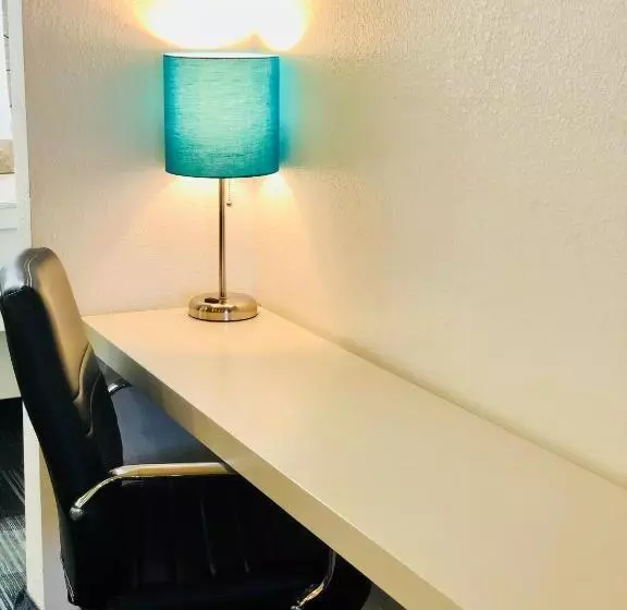 هتل Bridgepoint Inn Daly City