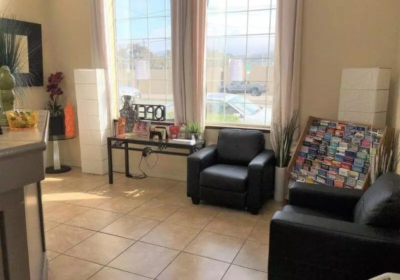 هتل Bridgepoint Inn Daly City