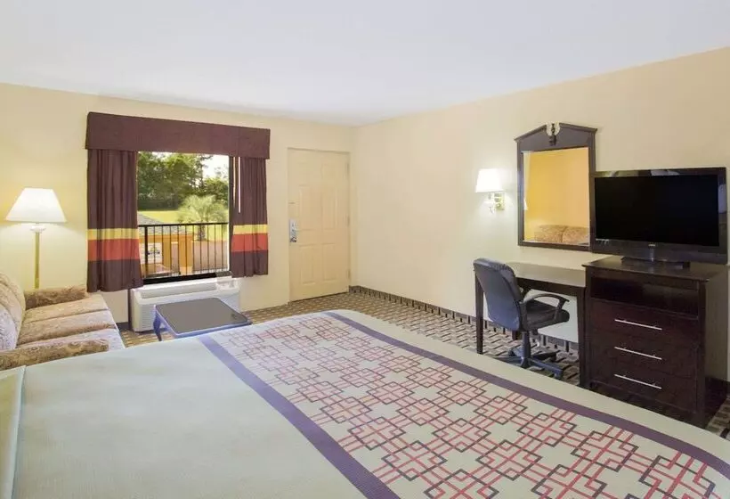 فندق Days Inn By Wyndham Andalusia