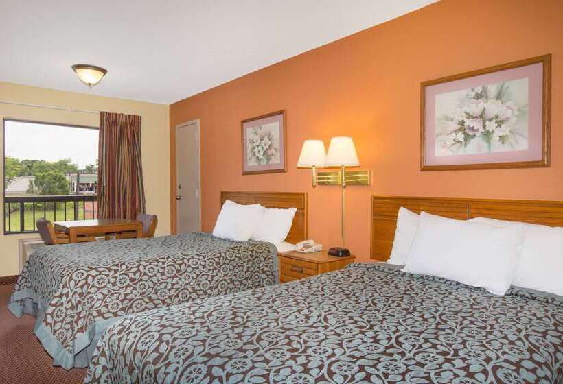 호텔 Days Inn By Wyndham Childersburg