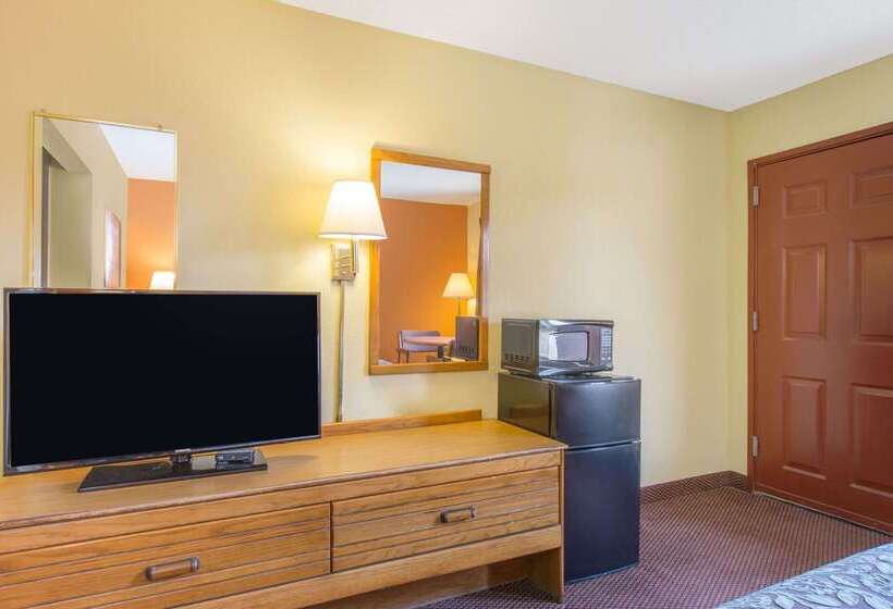 호텔 Days Inn By Wyndham Childersburg