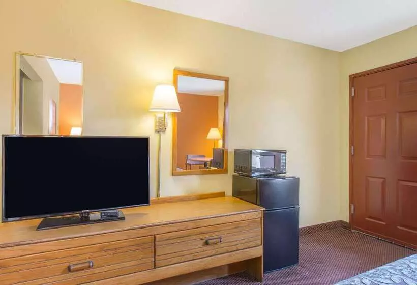 酒店 Days Inn By Wyndham Childersburg