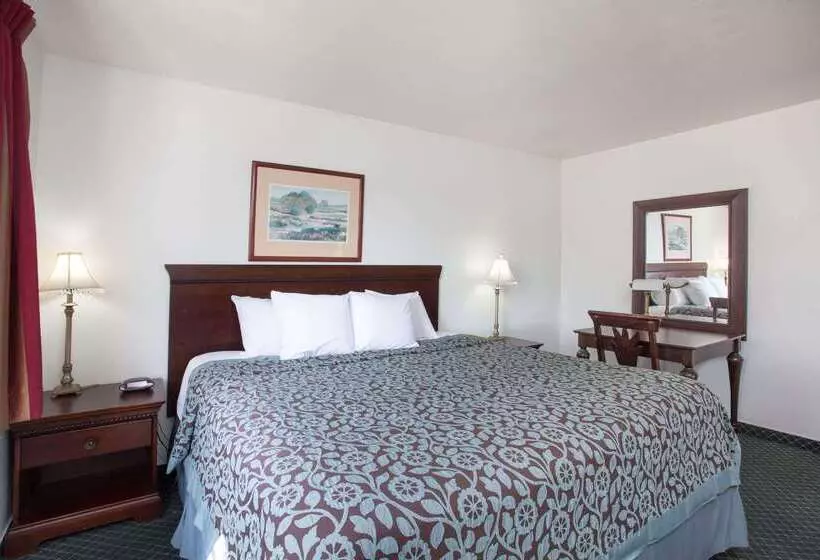 هتل Days Inn By Wyndham Orange Anaheim