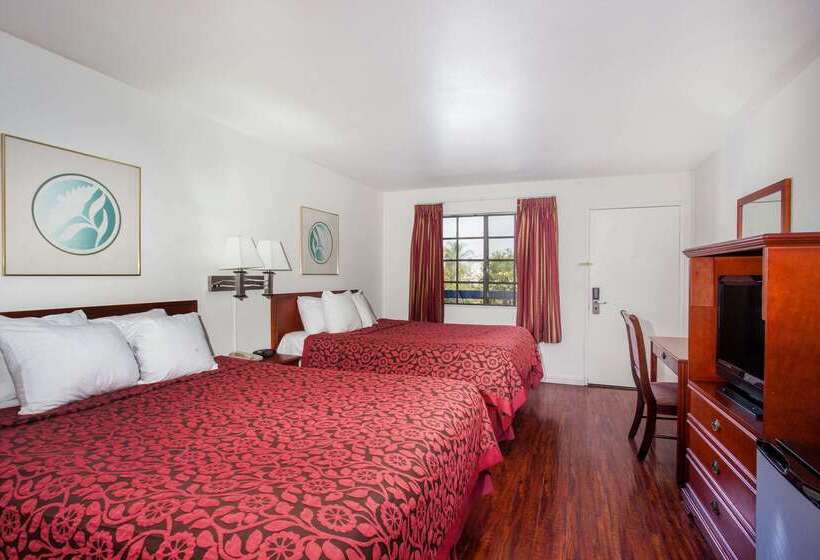 فندق Days Inn By Wyndham Orange Anaheim