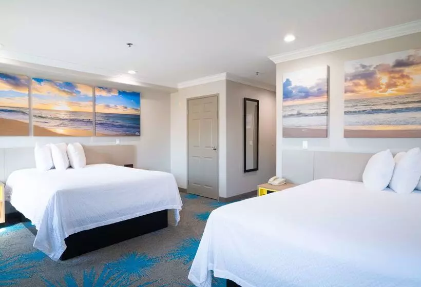 호텔 Days Inn By Wyndham Santa Monica