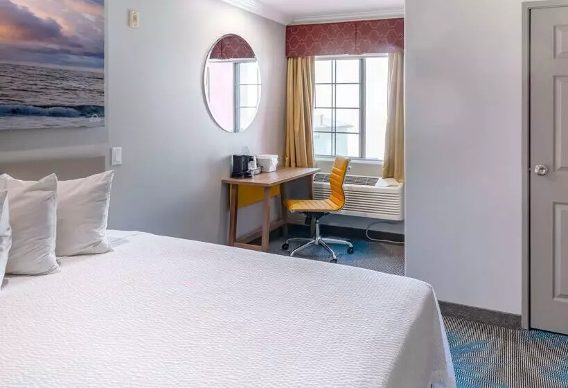 호텔 Days Inn By Wyndham Santa Monica