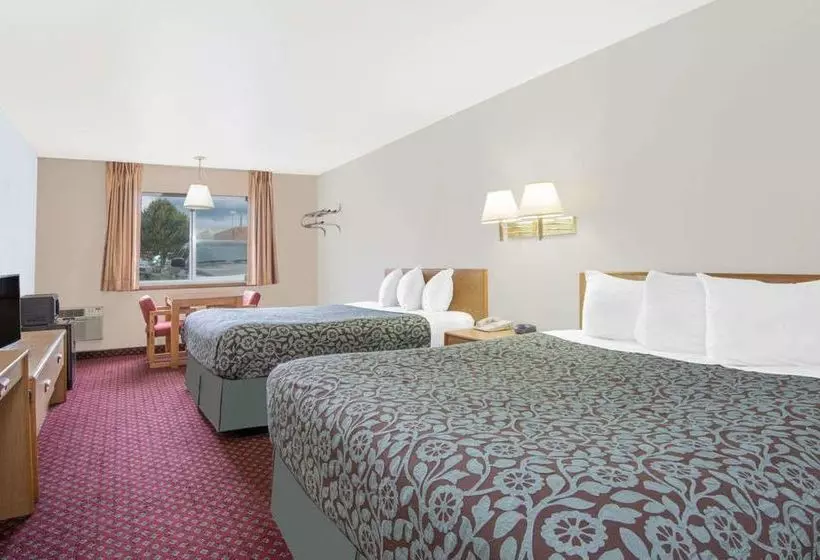 Отель Days Inn By Wyndham Taos