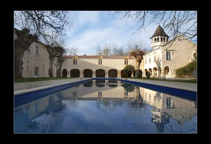 Отель Domaine De Valmont