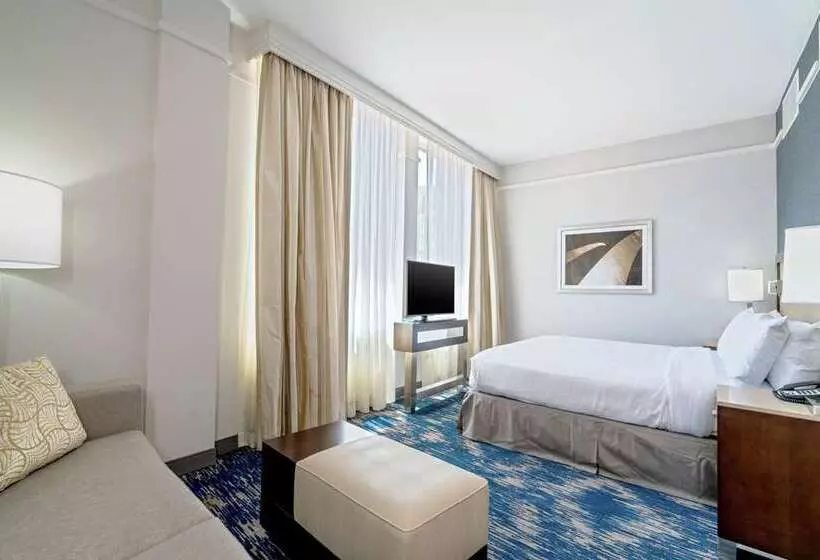 בית מלון כפרי Embassy Suites By Hilton Alexandria Old Town