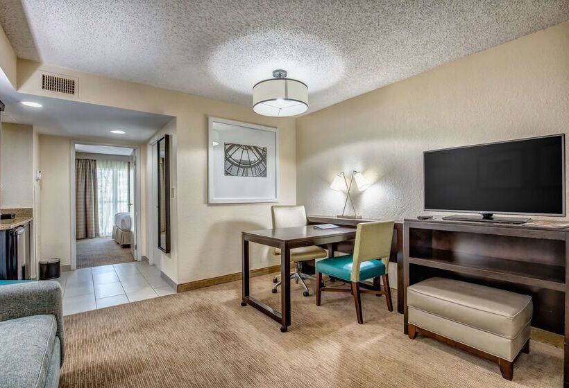 فندق Embassy Suites By Hilton Memphis East Germantown Area