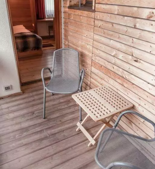 هتل La Villa