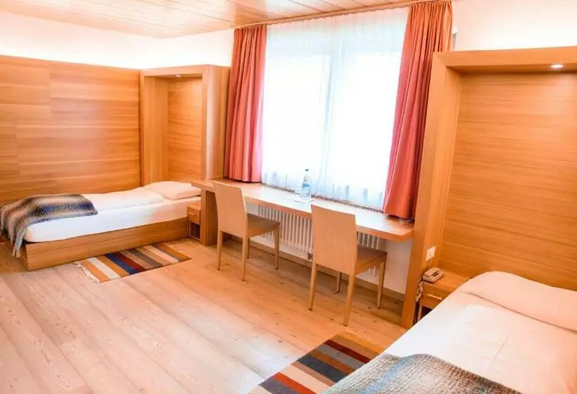 هتل La Villa