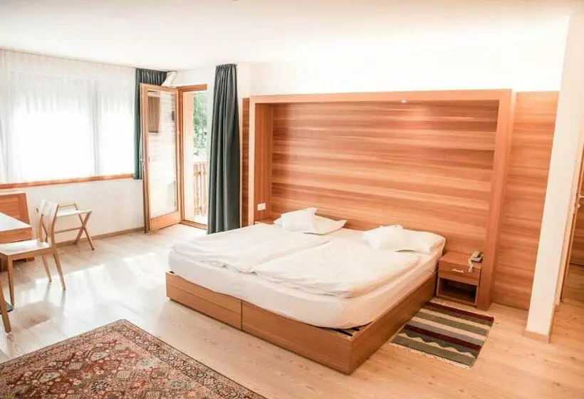هتل La Villa