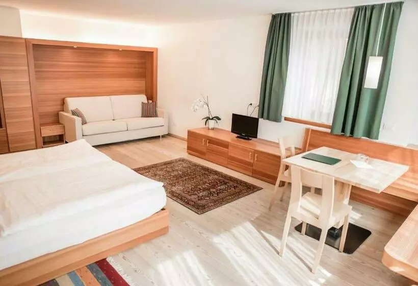 هتل La Villa